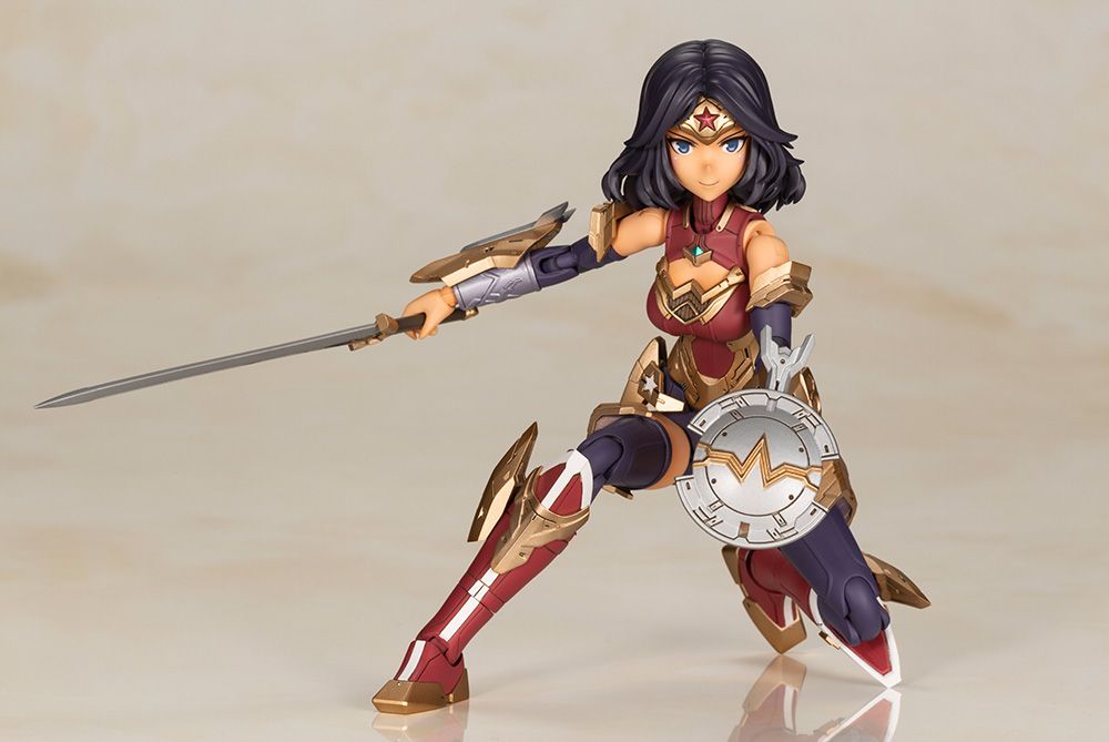 DC Comics Cross Frame Girl Wonder Woman (Humikane Shimada Ver.) Model Kit [bigbadtoystore.com] DC Comics Cross Frame Girl Wonder Woman (Humikane Shimada Ver.) Model Kit 10