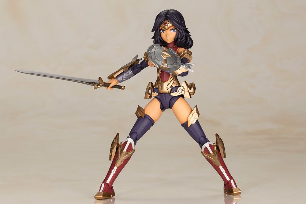 DC Comics Cross Frame Girl Wonder Woman (Humikane Shimada Ver.) Model Kit [bigbadtoystore.com] DC Comics Cross Frame Girl Wonder Woman (Humikane Shimada Ver.) Model Kit 5