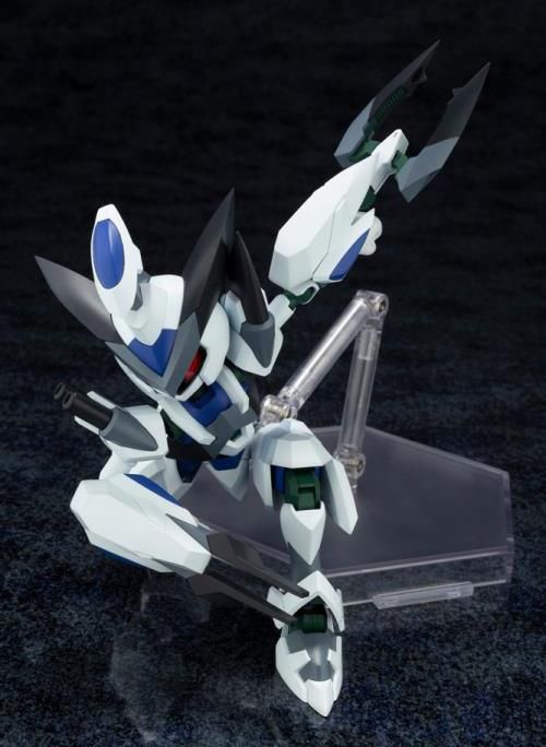 Medabots KXK00-M Cross Messiah Model Kit [bigbadtoystore.com] Medabots KXK00-M Cross Messiah Model Kit 11