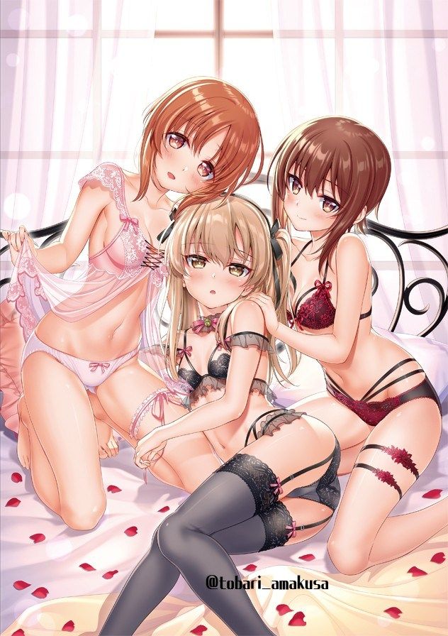 It's full of girls... You want to experience harem once, right? 29