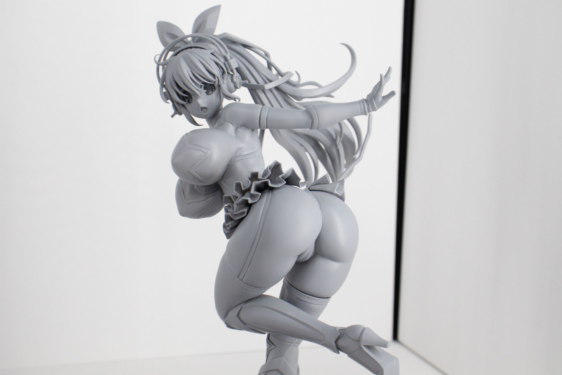 Why are beautiful girl figures only cosplay like bunnies and nurses? 10