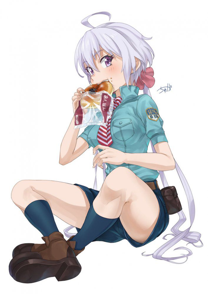 Secondary: Images of girls eating and drinking 11