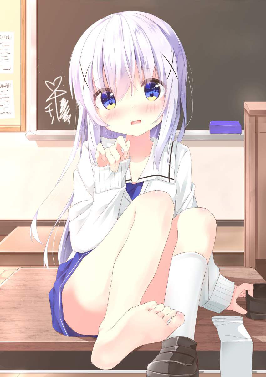 [Silent appeal] secondary erotic image of a girl who is taking off only one of the socks likely to want licking 36