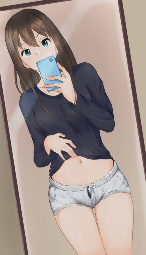 [Secondary] illustration of a girl in shorts 15