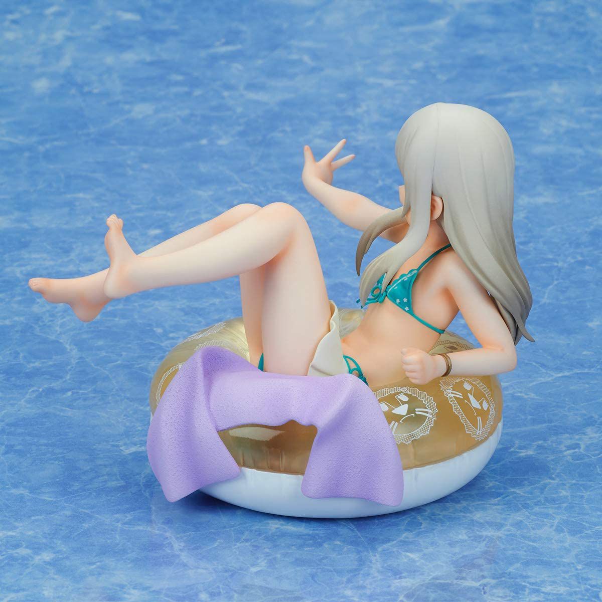 Erotic figure of erotic swimsuit that seems to be able to see the petanko of [Prismaiya] Ilya 13