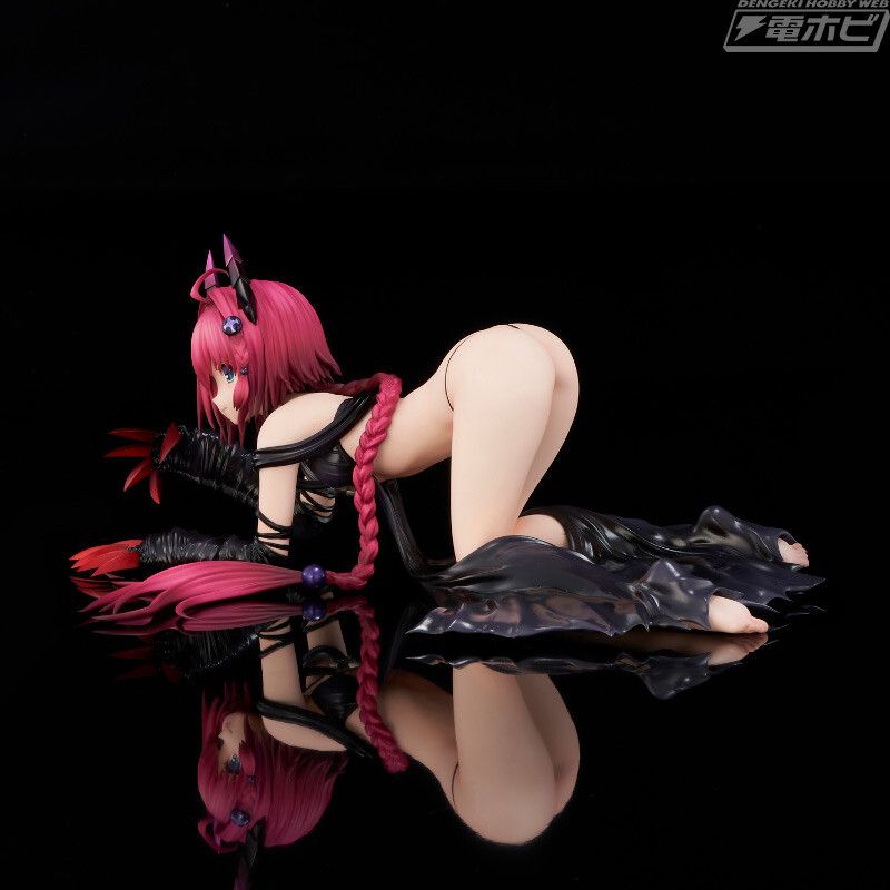 [ToLOVE Ru] Kurosaki Meia almost out of the erotic costume is the erotic figure that is sticking out the ass! 6