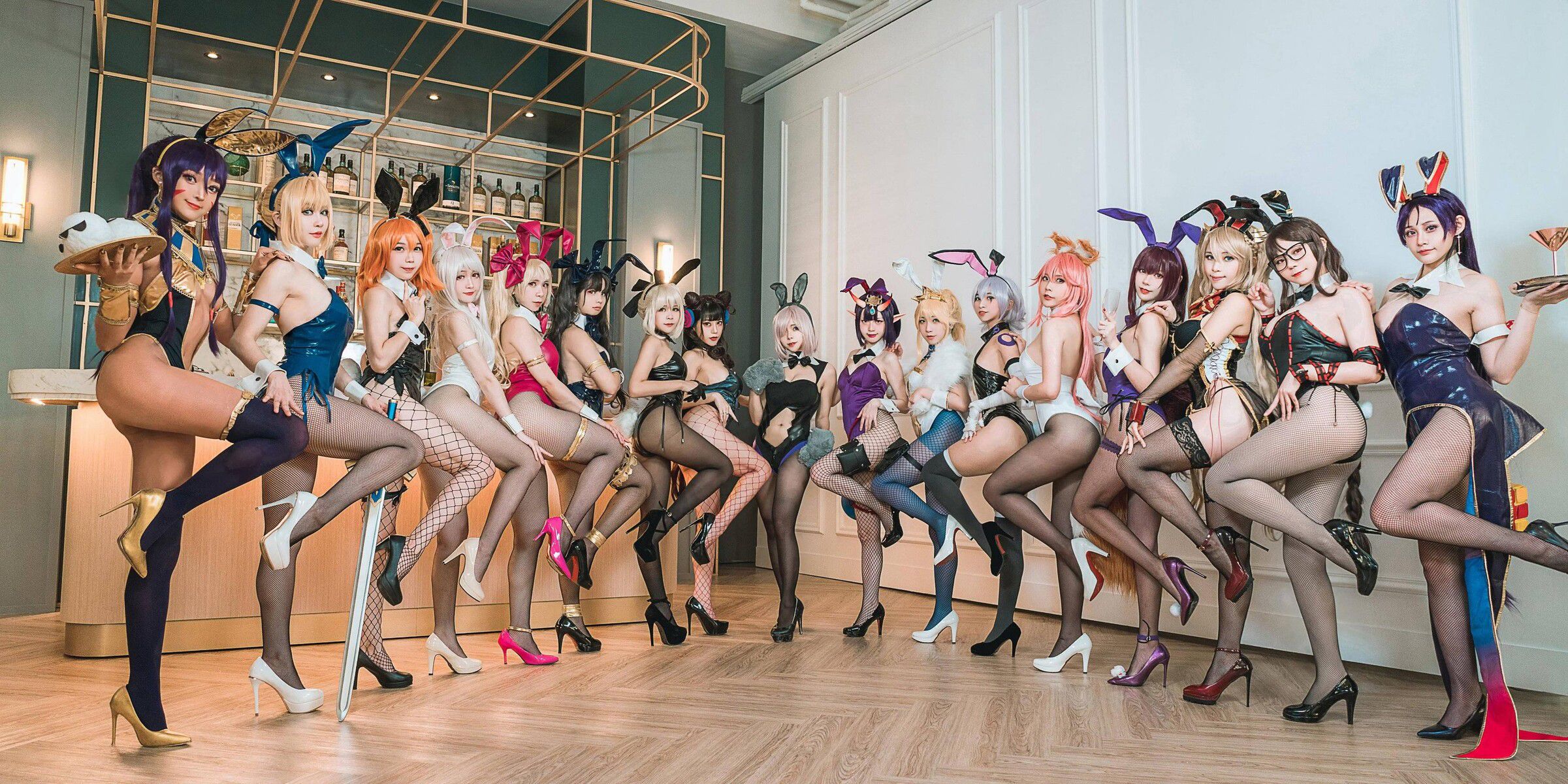 【Sad news】Female cosplayer, i'll take a group photo too echi ...w 3