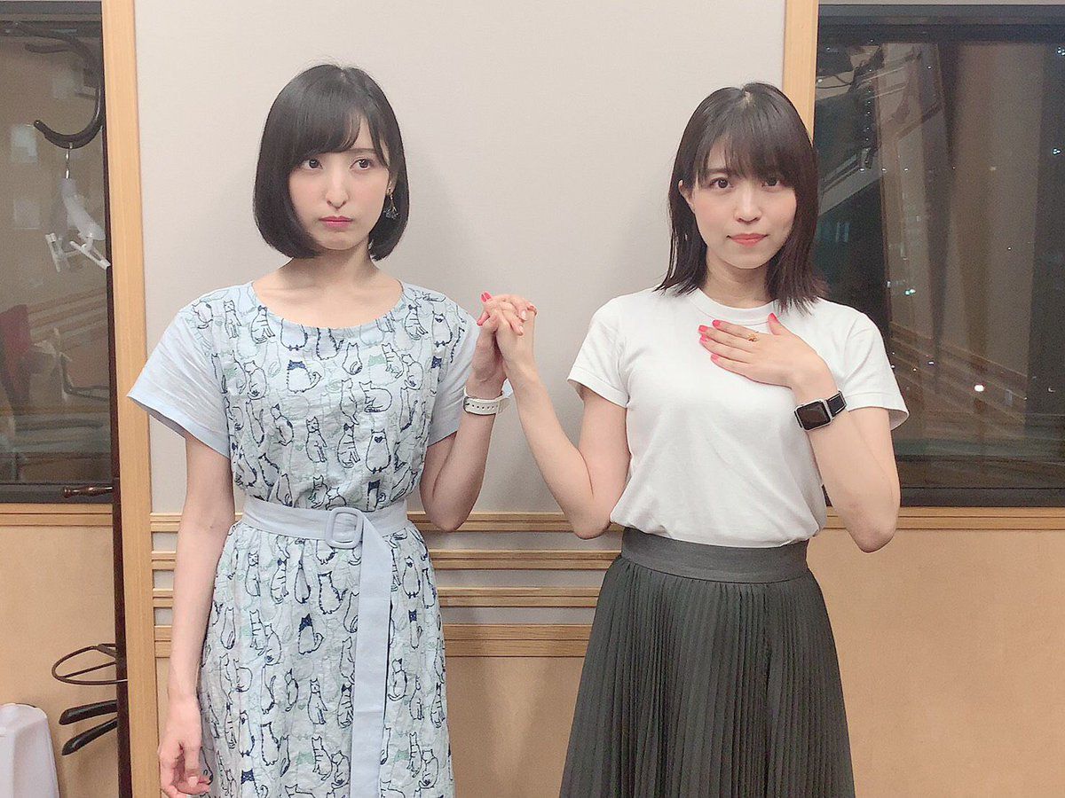 Voice actor Ayane Sakura and Saori Onishi's milk comparison wwwwwwwwwwww 1