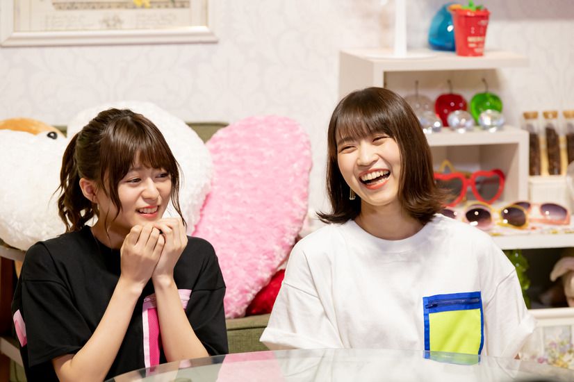 Voice actor Ayane Sakura and Saori Onishi's milk comparison wwwwwwwwwwww 9