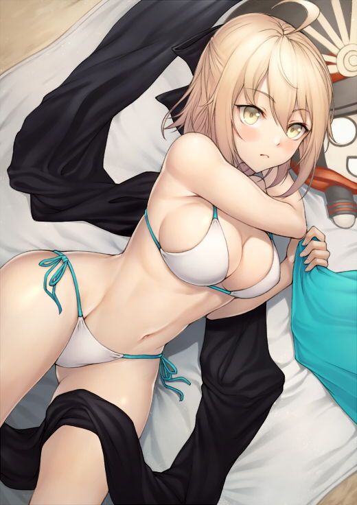 You want to see a sexy picture of Fate, right? 14