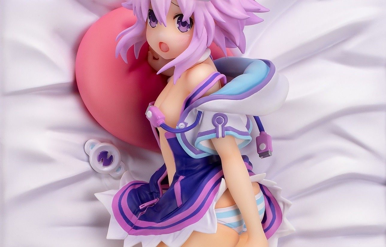 [Neptune] Puyo pupu erotic clothes are only small breasts and pants full view erotic figure 1