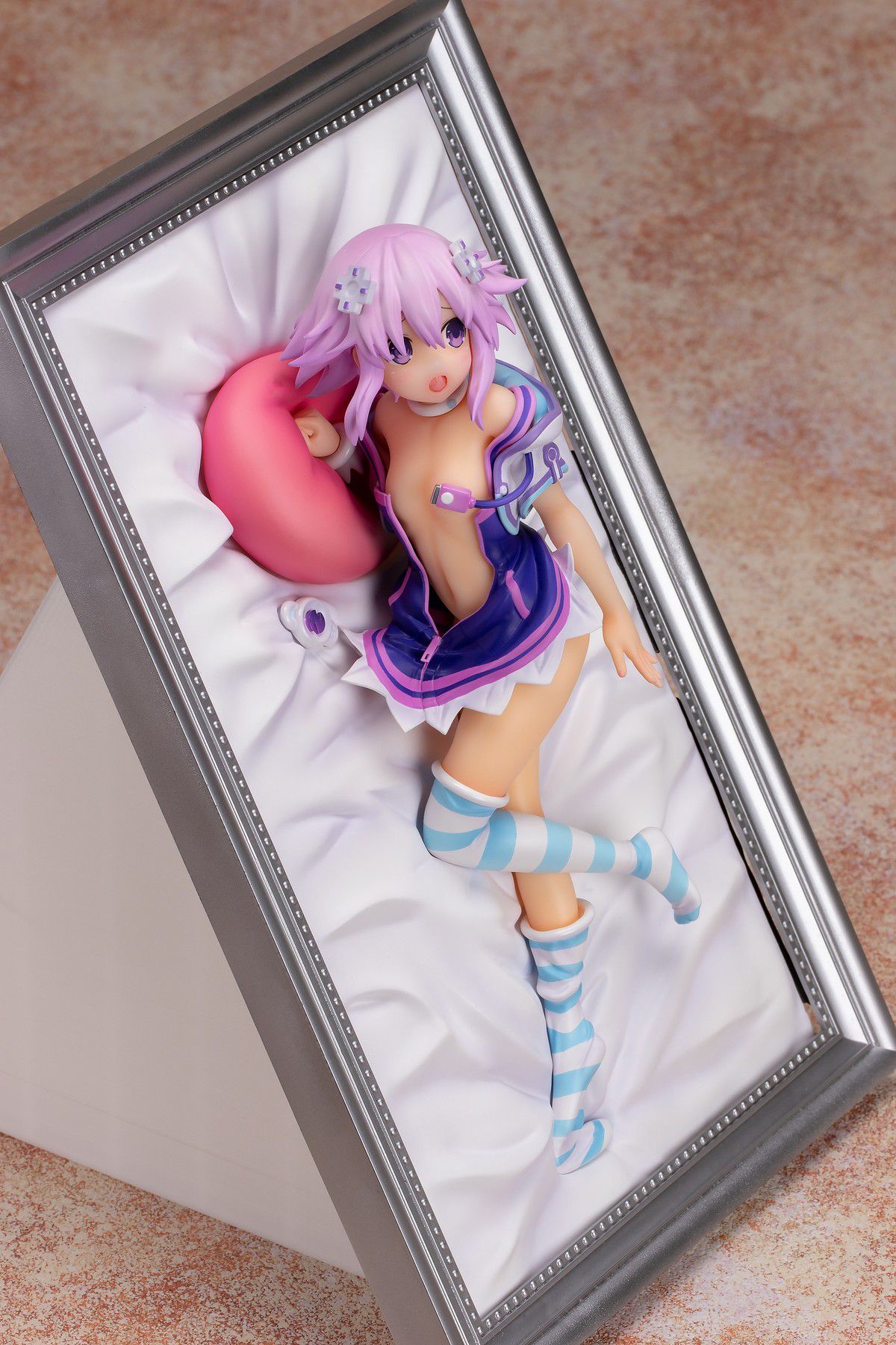 [Neptune] Puyo pupu erotic clothes are only small breasts and pants full view erotic figure 8