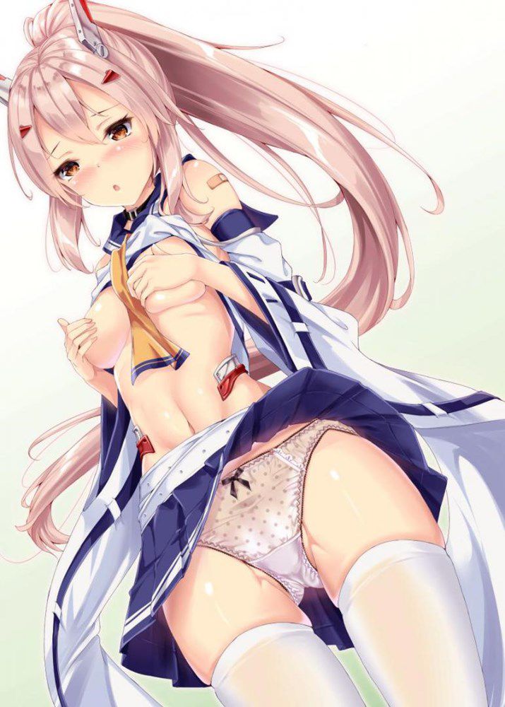 The secondary image which is squeezed in Azur Lane please! 11