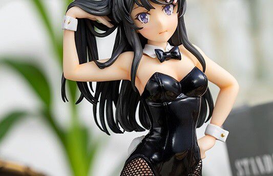 "The Young Pig Bastard Doesn't Dream of Bunny Girl Senpai" Mai Sakurajima's Affordable Bunny Figure 1