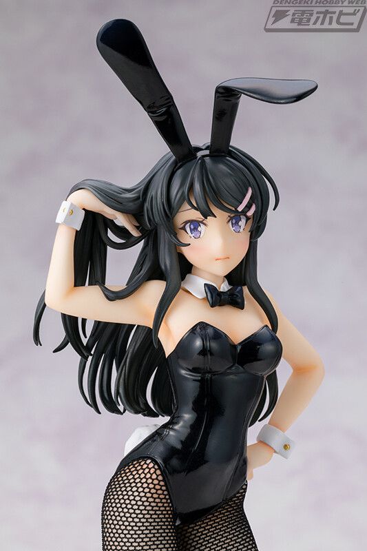 "The Young Pig Bastard Doesn't Dream of Bunny Girl Senpai" Mai Sakurajima's Affordable Bunny Figure 10