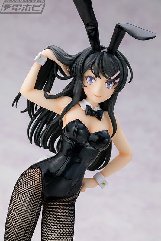 "The Young Pig Bastard Doesn't Dream of Bunny Girl Senpai" Mai Sakurajima's Affordable Bunny Figure 9