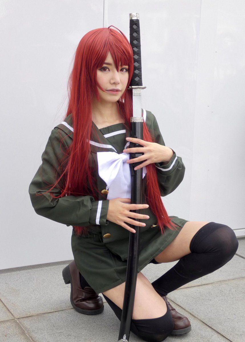 [There is an image] wwwwwwwwww that good cosplay of popular anime of the topic is taken in c95 4