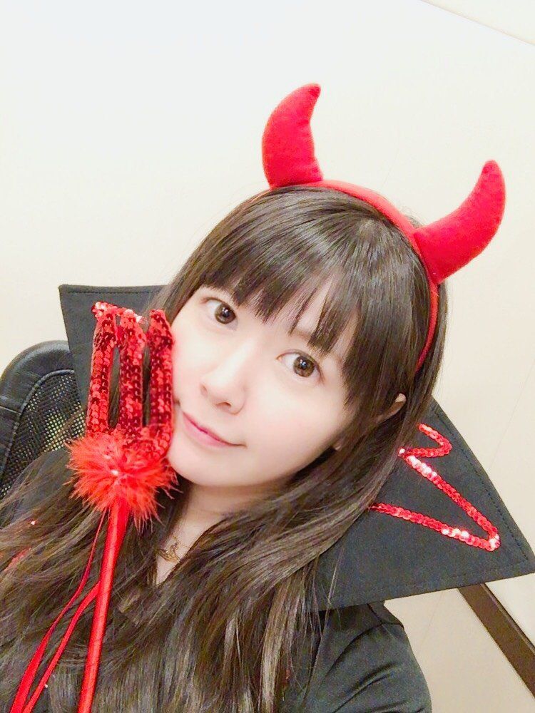 [Image] voice actor Saint Ayana-san (28), the Devil's cosplay in the chest is crammed with a pile of wwwwww 1