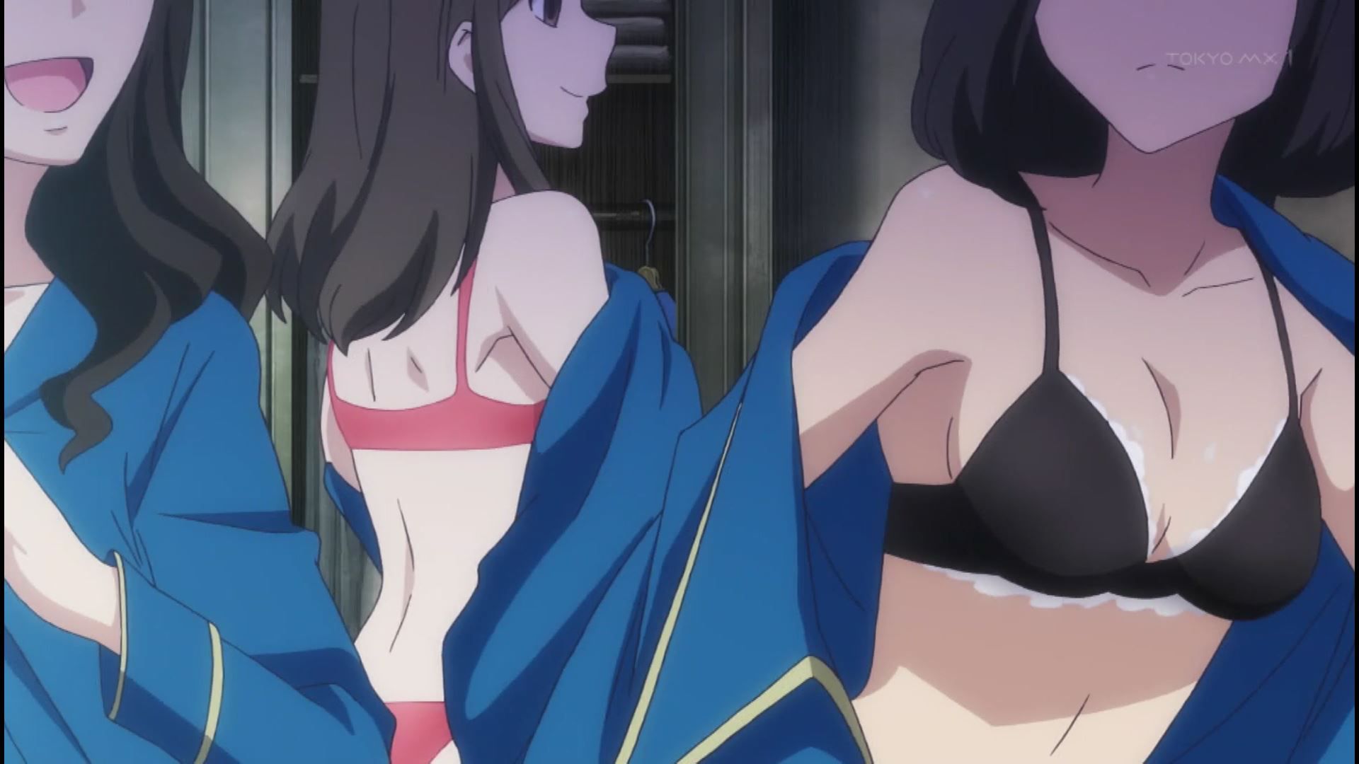 In episode 4 of the anime "Vermeille in Gold", the climax scene with full and nipples of a completely 7