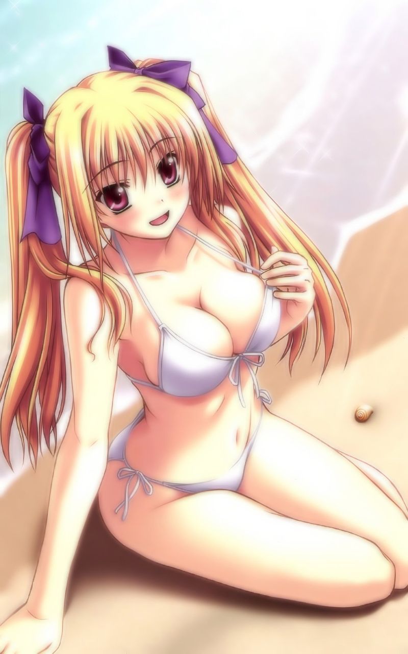 There is also a picture of the beautiful girl's body eloy swimsuit? 3