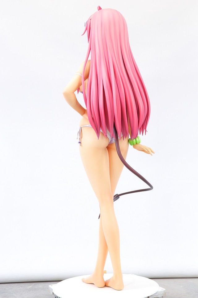 The erotic life-sized figure skating that the body which was ドスケベ was reproduced with an erotic swimsuit of the "ToLOVE る" LARA 10