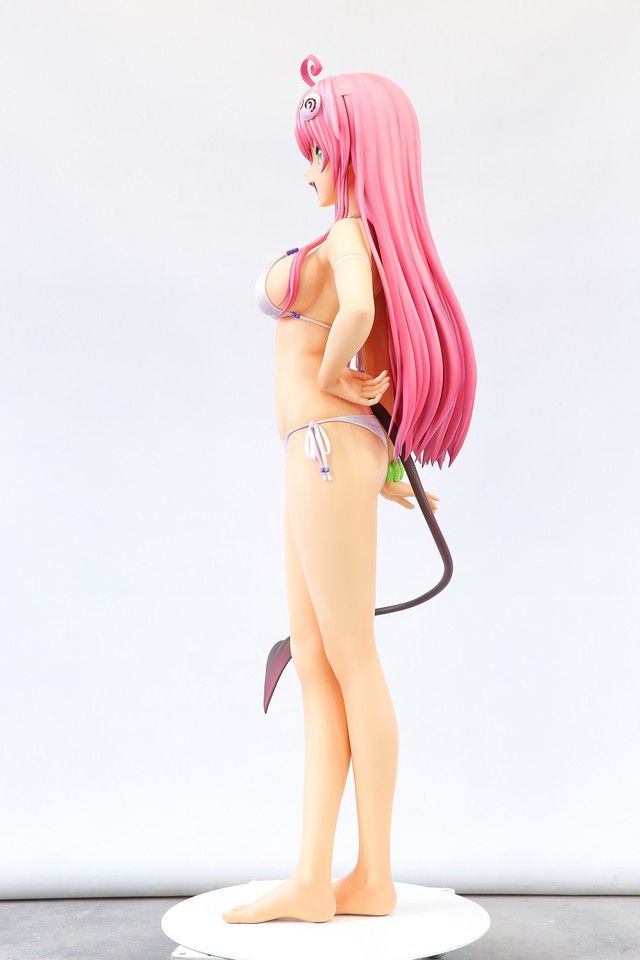 The erotic life-sized figure skating that the body which was ドスケベ was reproduced with an erotic swimsuit of the "ToLOVE る" LARA 11