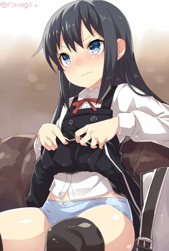 【Lori Buildup】Secondary erotic image of a second loli girl pulling up her skirt to show her pants 23