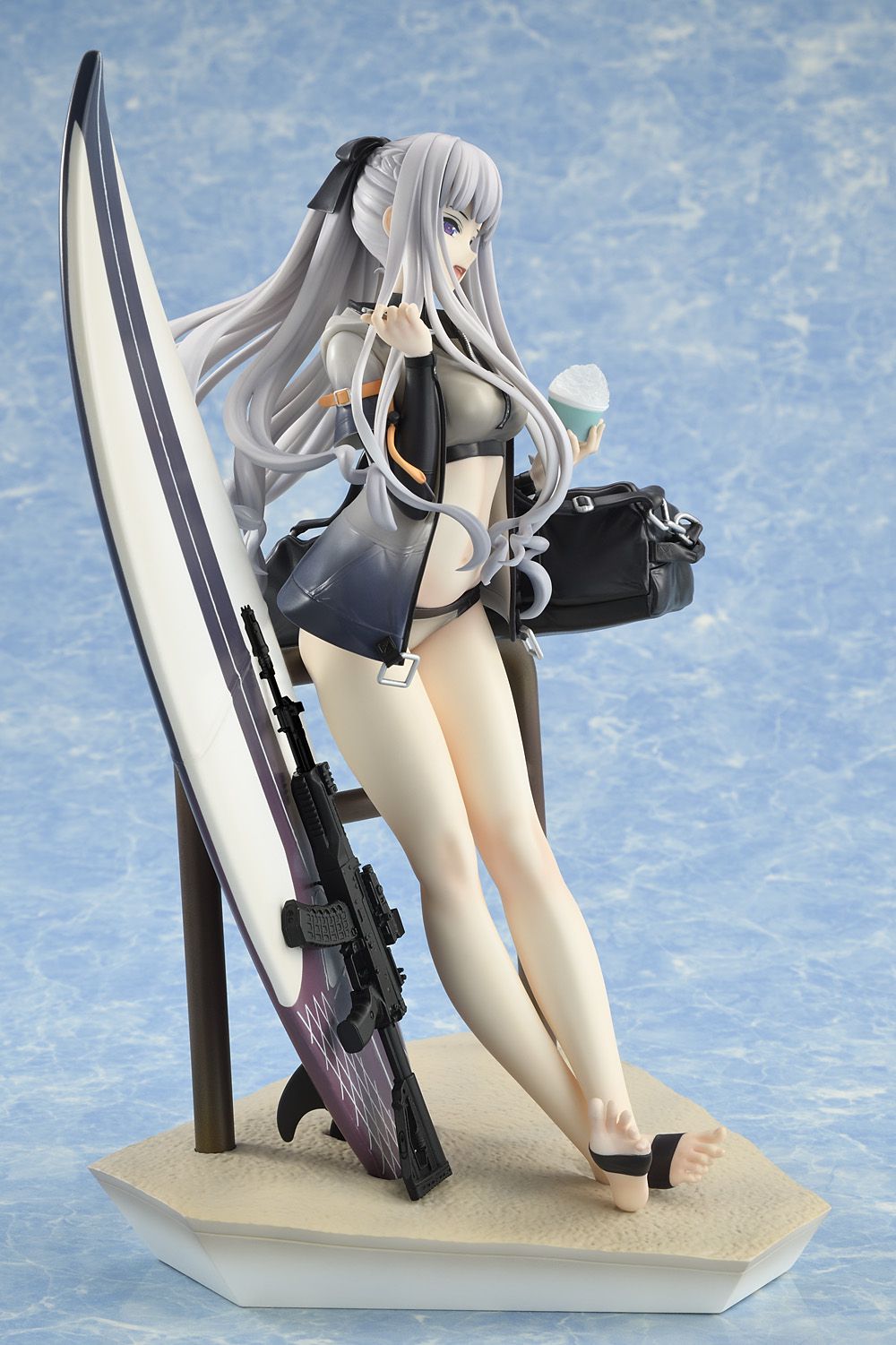 "Dolls Frontline" AK-12's boob and thigh erotic figure in a tight swimsuit! 4
