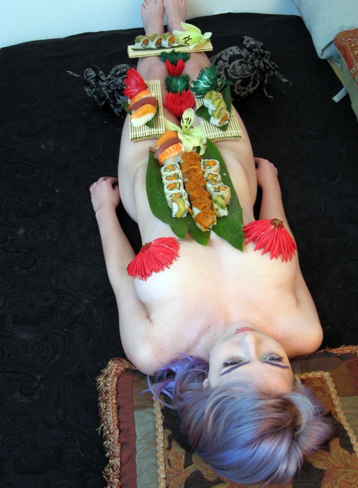 Canada called Japan's traditional "nyotaimori" service is popular, women groups outcry 6