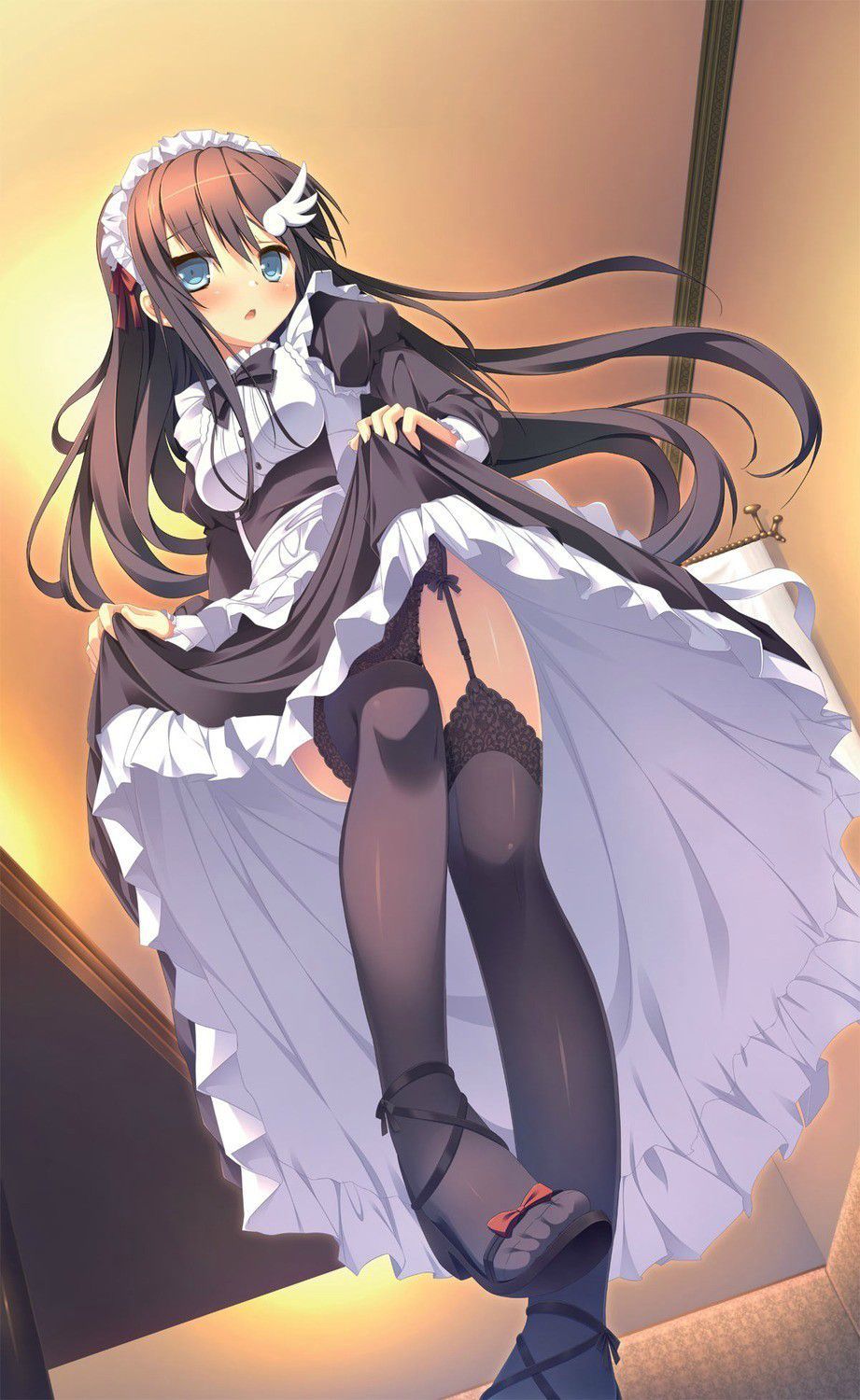 [Secondary] images of the girl wearing a maid outfit! 1