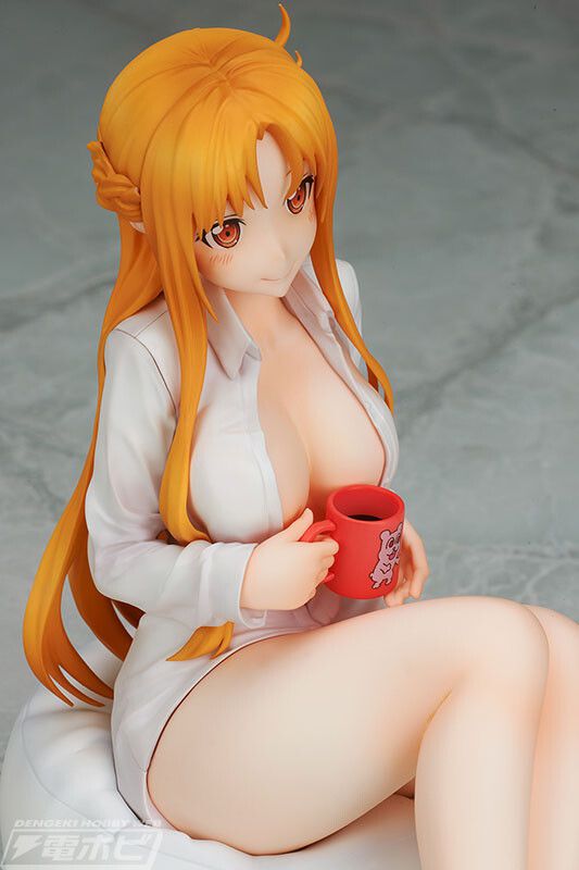 "Sword Art Online" Yuki Asuka naked and wearing a shirt and an erotic figure that can be seen almost completely! 12