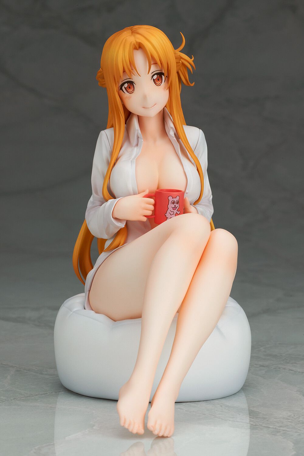 "Sword Art Online" Yuki Asuka naked and wearing a shirt and an erotic figure that can be seen almost completely! 2