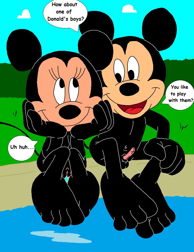 Mickey Pool Party [in progress] 37