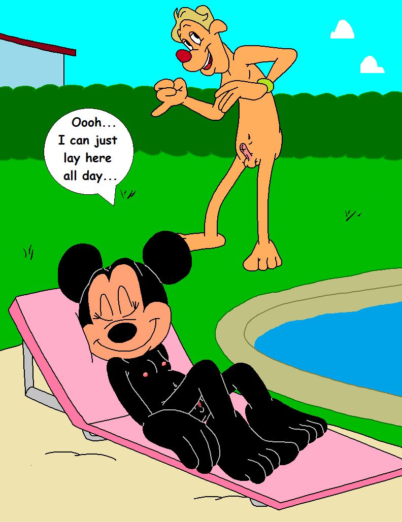 Mickey Pool Party [in progress] 9