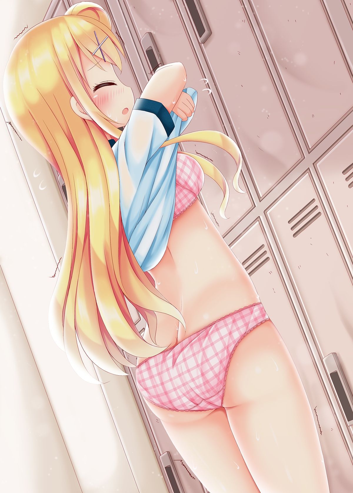 【Secondary erotic】 Here is the erotic image in the changing room of paradise where girls in the middle of changing clothes can be seen 26